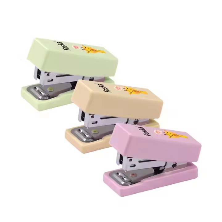 24/6 plastic stapler