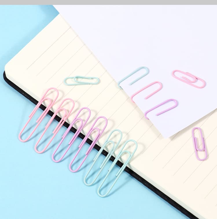 Assorted Colors Paper Clips