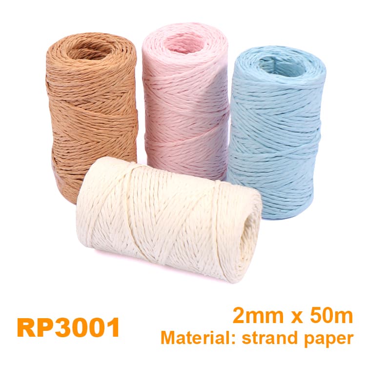 Paper rope reel for Scrapbooking